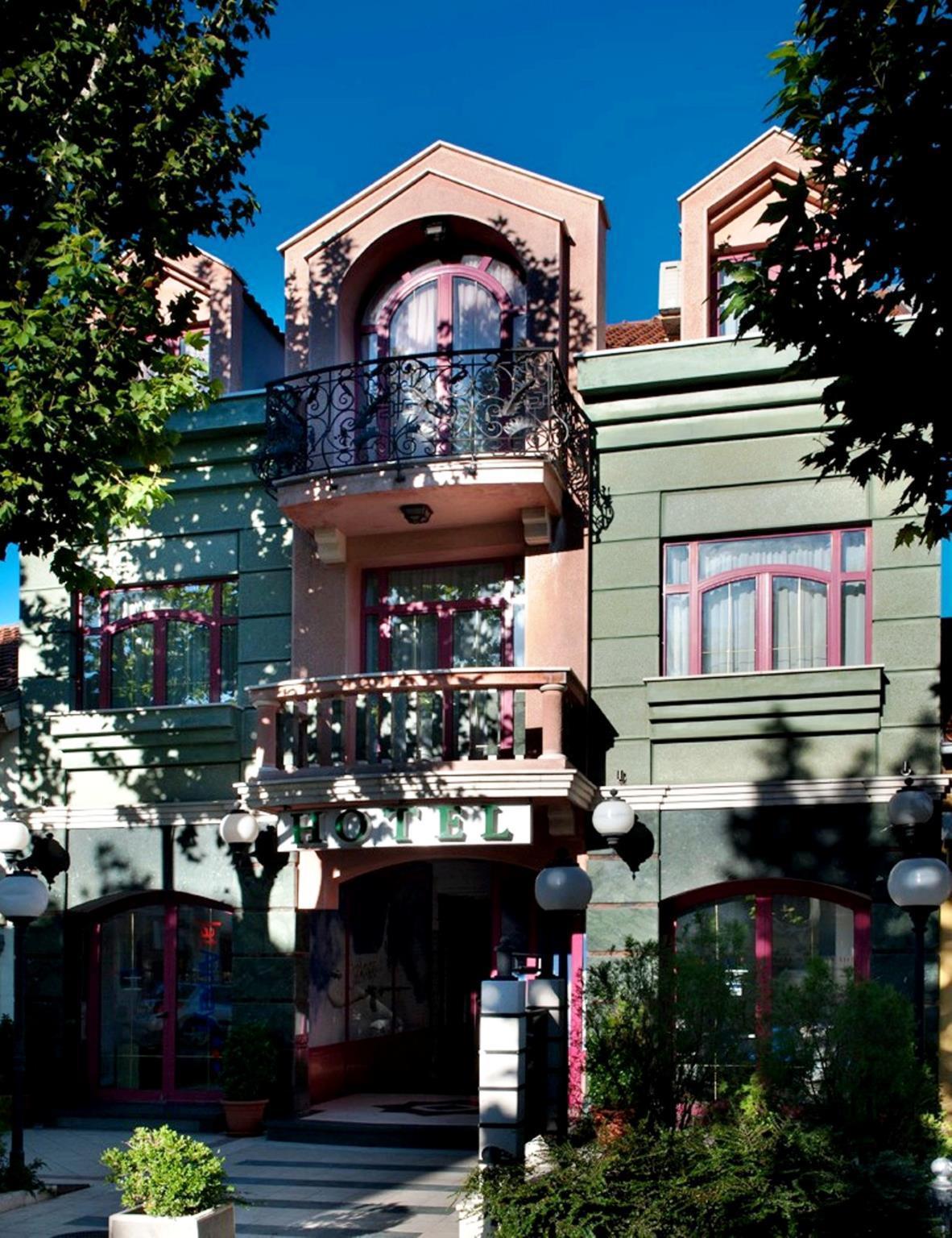 Hotel Eminent Podgoriţa Exterior foto